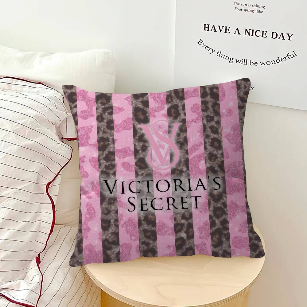 Poduszka Dekoracyjna Estetyka  – Home Fragrance Victoria Secret recenzja i cena